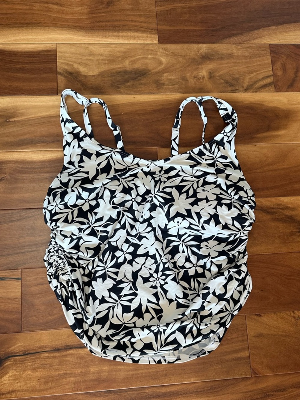Lands' End Black and White Floral Tankini Top size 18